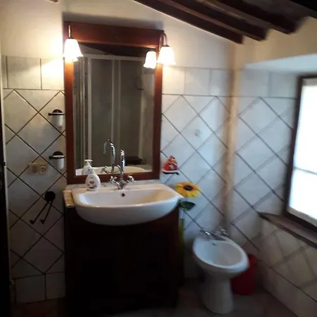 Querciagrossa Da Dora Сasa de vacaciones